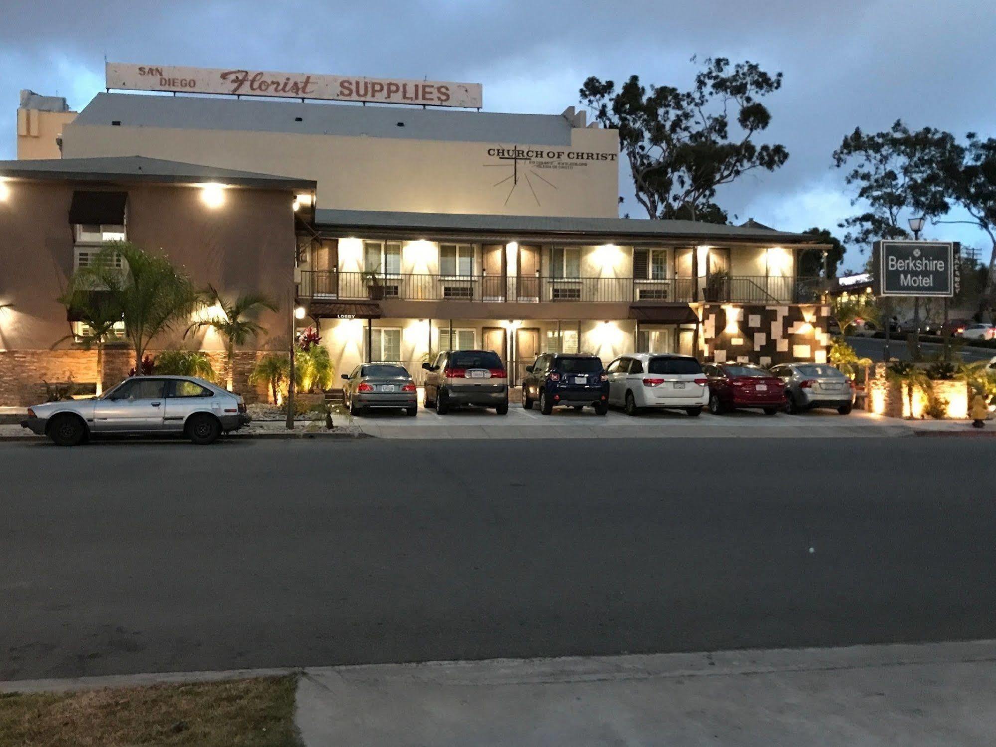 Berkshire Motor Hotel Сан Диего Екстериор снимка